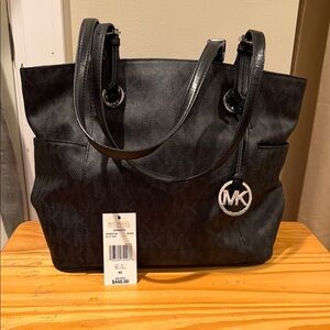 Michael Kors Black Signature Charlotte Tote